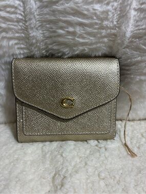 Coach Wyn Small Wallet